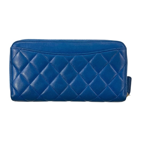 Chanel CC Quilted Lambskin Zip Around Wallet - Picture 2 of 9